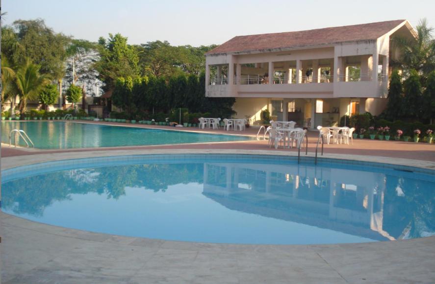 Sports Club Of Jabalpur Hotel Exterior foto